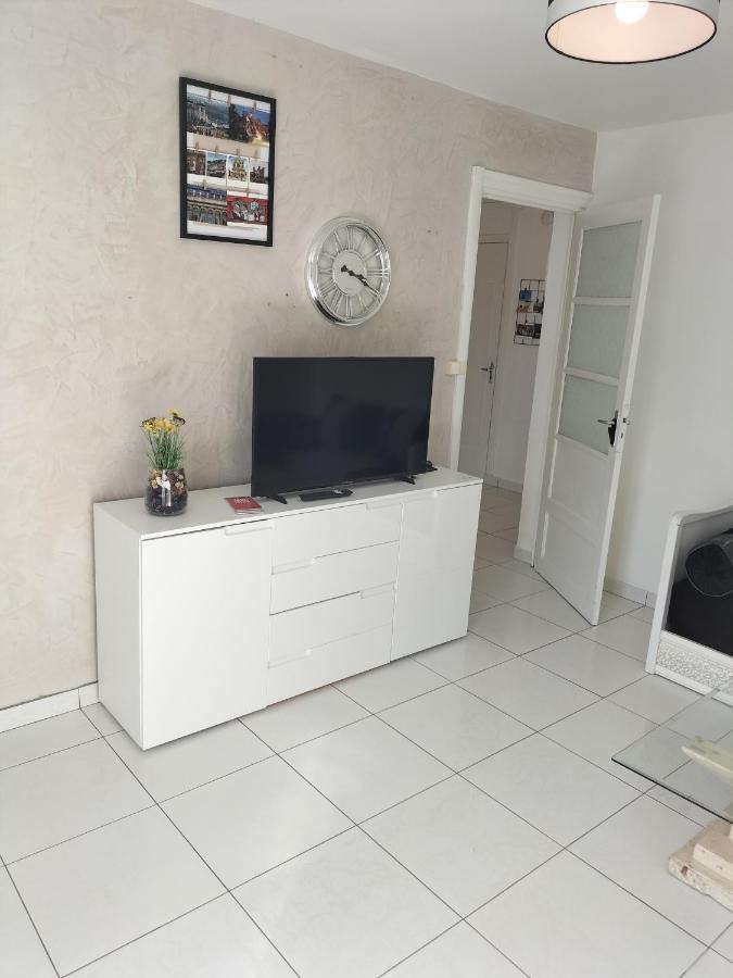 Joli Appartement Proche Metro Lyon Zewnętrze zdjęcie
